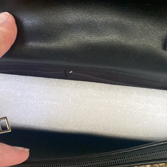 NWT STUDIO BADGLEY MISCHKA vegan leather black purse retail $69 - Picture 7 of 10